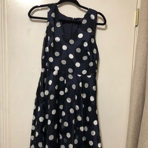 Beautiful Ann Taylor polka dotted dress - tag on!